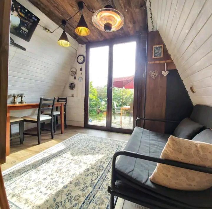 Tiny House In The City Прага Экстерьер фото