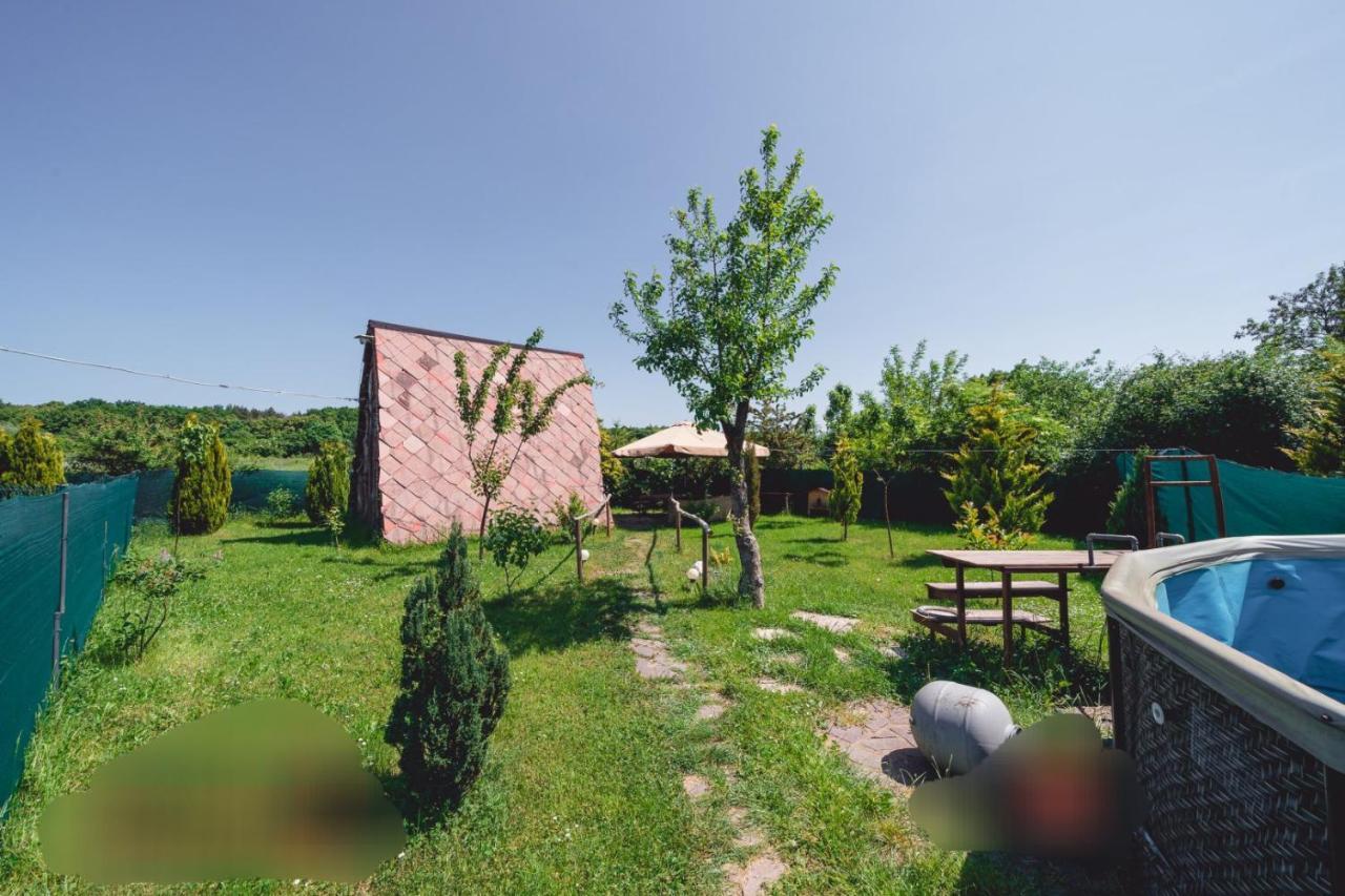 Tiny House In The City Прага Экстерьер фото